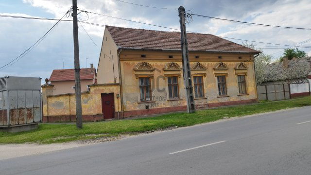 Eladó családi ház, Nagykőrösön 35 M Ft, 3 szobás