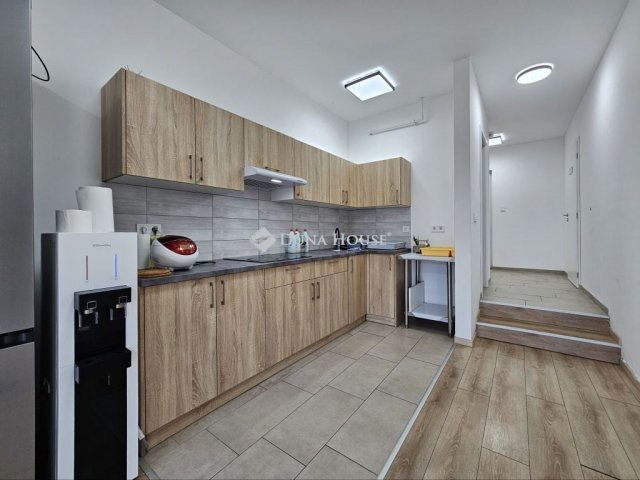 Eladó ikerház, Gödön 109.9 M Ft, 5 szobás