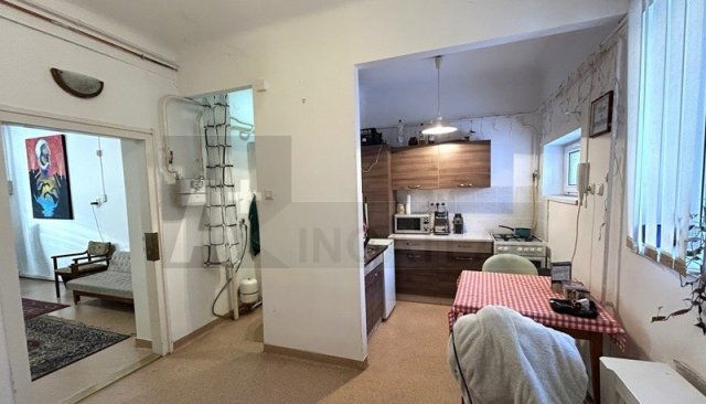 Kiadó téglalakás, albérlet, Szegeden 150 E Ft / hó, 1 szobás