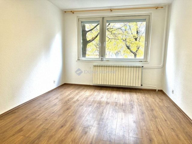 Eladó panellakás, Budapesten, XXI. kerületben 53.8 M Ft, 2 szobás