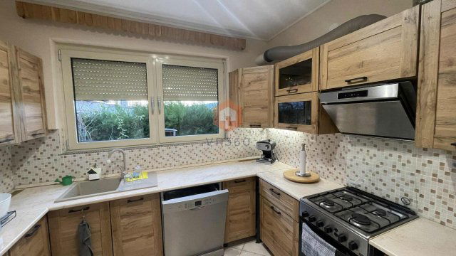 Eladó családi ház, Pécsett 96 M Ft, 2 szobás