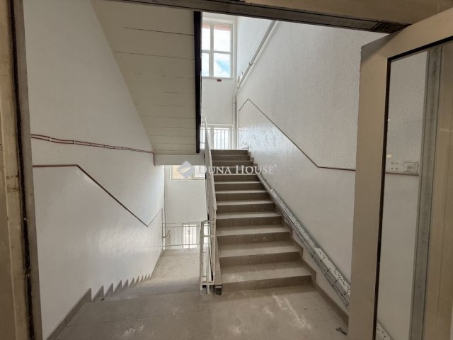 Eladó iroda, Budapesten, XXI. kerületben 32 M Ft, 2 szobás