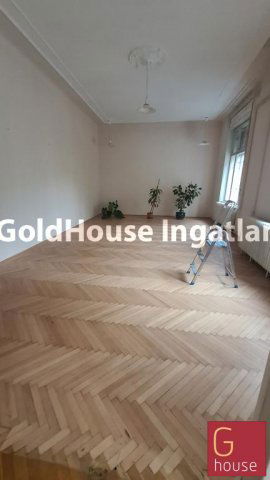 Kiadó iroda, Budapesten, XI. kerületben, Bartók Béla úton