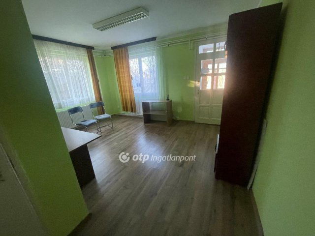 Kiadó téglalakás, albérlet, Nyíregyházán 1380 E Ft / hó