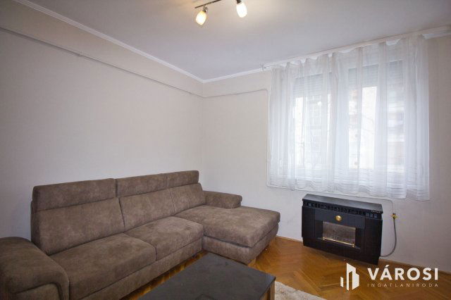 Eladó téglalakás, Hódmezővásárhelyen 49.5 M Ft, 3 szobás