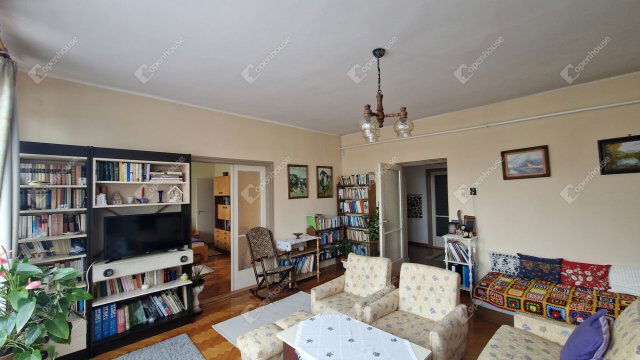 Eladó családi ház, Bábolnán 69.9 M Ft, 5 szobás