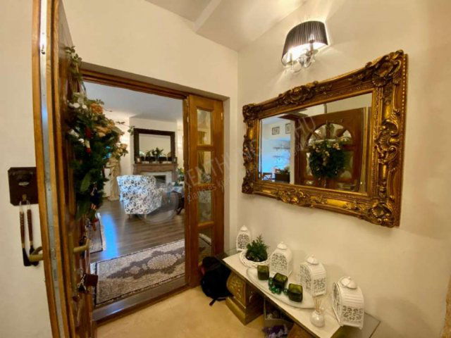 Eladó családi ház, Budapesten, II. kerületben, Jókai utcában