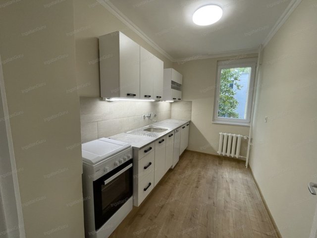 Eladó téglalakás, Kecskeméten 47 M Ft, 2+1 szobás