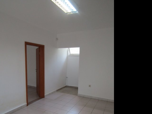 Eladó iroda, Egerben 115 M Ft, 9 szobás / költözzbe.hu