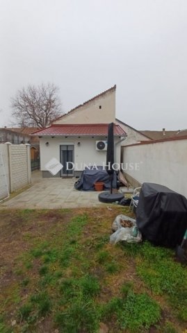 Eladó téglalakás, Budapesten, XV. kerületben 72 M Ft, 2 szobás