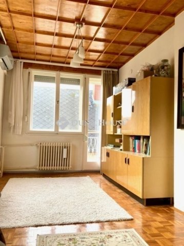 Eladó családi ház, Pécsett 115 M Ft, 4 szobás