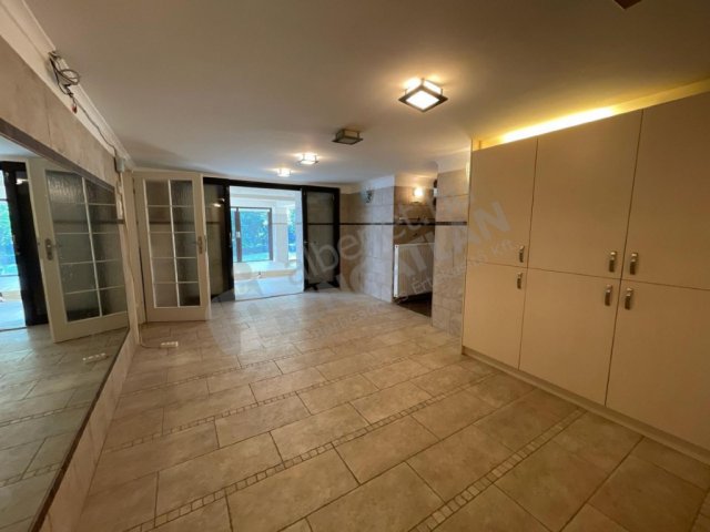 Kiadó téglalakás, albérlet, XII. kerületben, Denevér közben