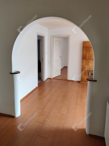 Eladó családi ház, Tabon 39.9 M Ft, 2 szobás