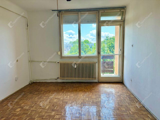 Eladó téglalakás, Tatabányán 31.99 M Ft, 2 szobás