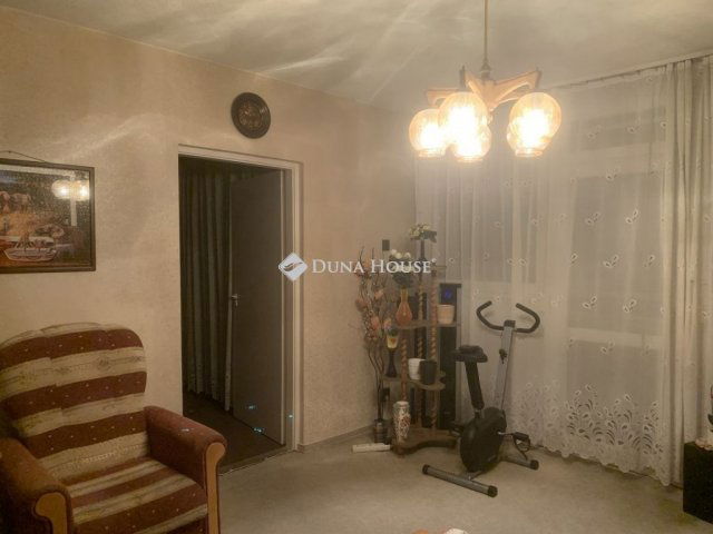 Eladó téglalakás, Zalaegerszegen 37.9 M Ft, 3 szobás