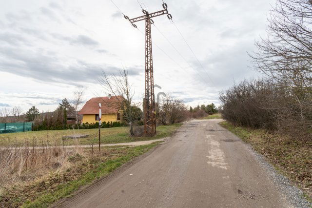Eladó telek, Fehérvárcsurgón 9.5 M Ft / költözzbe.hu
