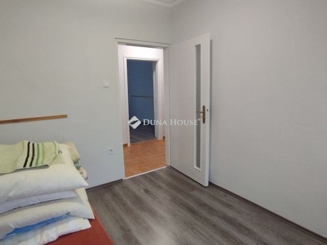 Eladó családi ház, Bodajkon 75 M Ft, 4 szobás