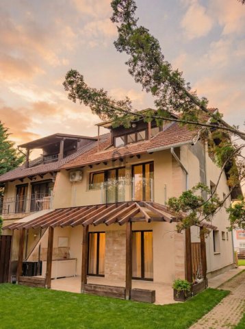 Eladó ikerház, Siófokon 199 M Ft, 6 szobás