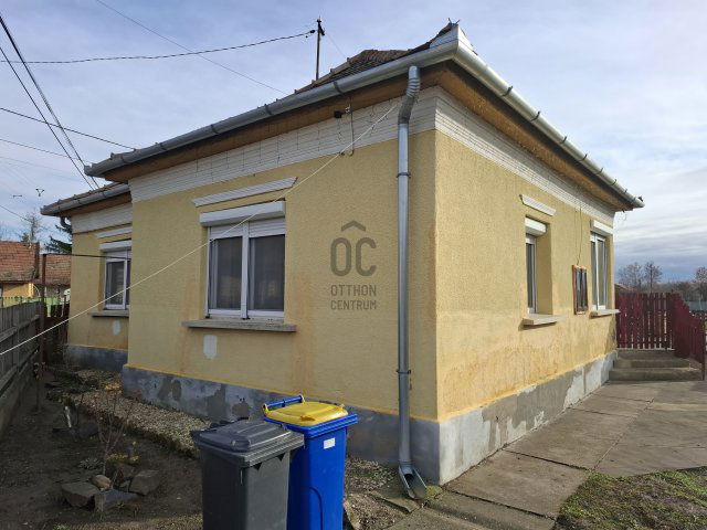 Eladó családi ház, Tápiógyörgyén 32 M Ft, 3 szobás