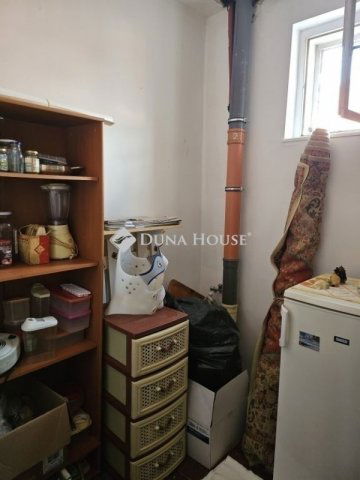 Eladó téglalakás, Vecsésen 68 M Ft, 2 szobás