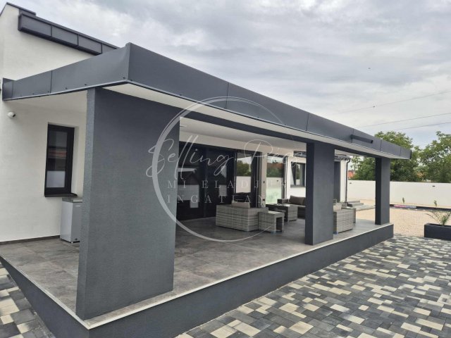 Eladó családi ház, Pécsett 195 M Ft, 3 szobás