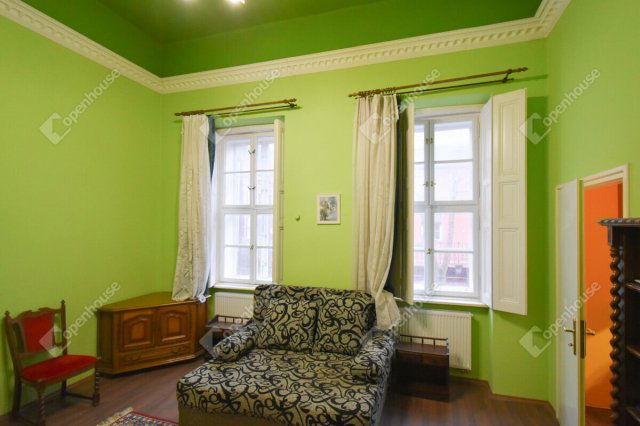 Eladó téglalakás, Szegeden 19.5 M Ft, 2 szobás