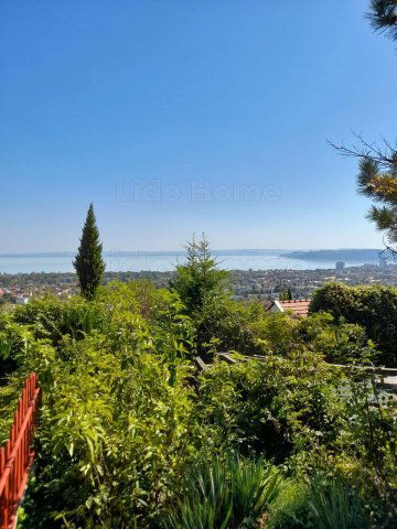 Eladó nyaraló, Balatonfüreden 250 M Ft, 9 szobás