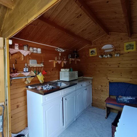 Eladó nyaraló, Galambokon 5.5 M Ft, 1 szobás