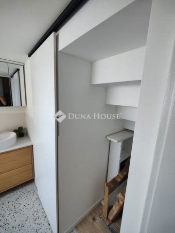 Eladó téglalakás, Budapesten, IX. kerületben 83.9 M Ft, 3 szobás