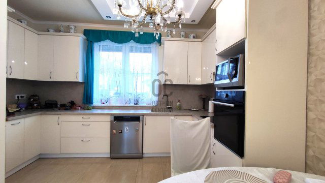 Eladó családi ház, Budapesten, XV. kerületben 198.9 M Ft