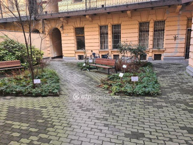 Eladó téglalakás, Budapesten, IX. kerületben 137.9 M Ft