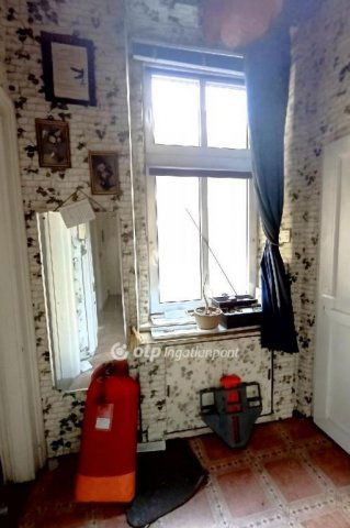 Eladó téglalakás, Budapesten, VI. kerületben 54.9 M Ft, 1 szobás