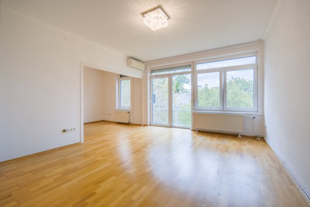 Eladó téglalakás, Budapesten, II. kerületben, Törökvész úton