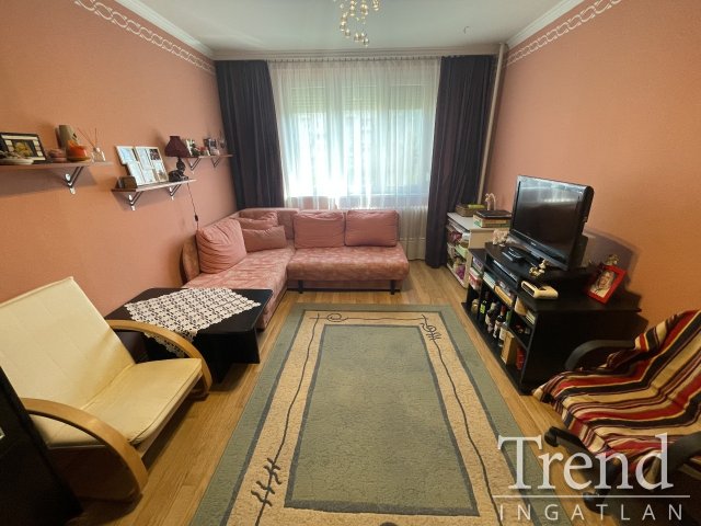 Eladó panellakás, Dunaújvárosban 32.9 M Ft, 2 szobás