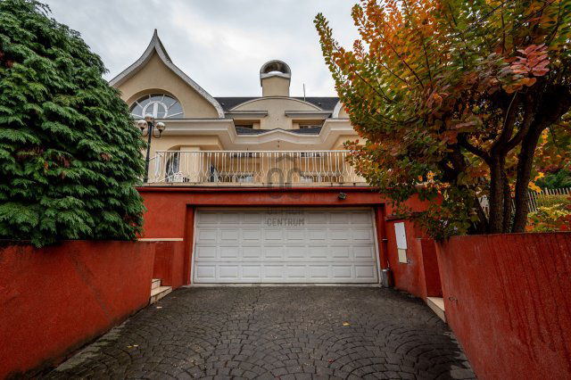 Eladó családi ház, Budapesten, III. kerületben 449 M Ft