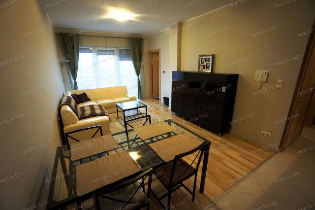 Kiadó téglalakás, albérlet, Győrött 210 E Ft / hó, 2 szobás