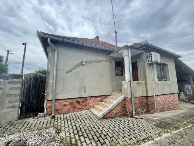Eladó családi ház, Kocsolán 29.9 M Ft, 3 szobás
