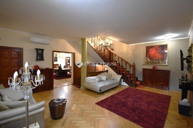 Eladó családi ház, Gödöllőn 355 M Ft, 5 szobás