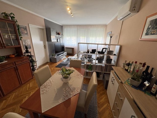 Eladó téglalakás, Marcaliban 42.99 M Ft, 2+1 szobás