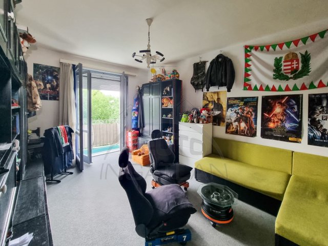Eladó téglalakás, Szombathelyen 29.9 M Ft, 1 szobás