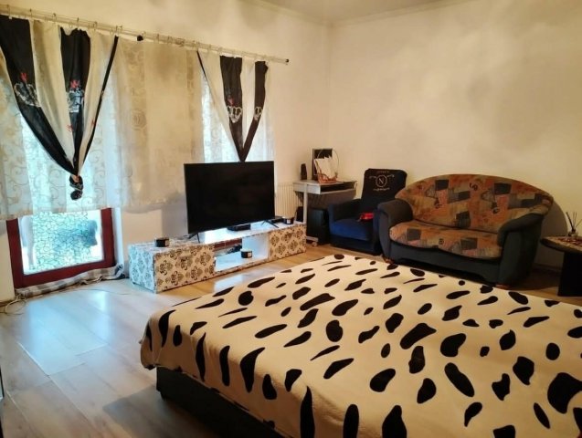 Eladó családi ház, Lőrinciben 38.5 M Ft, 3 szobás