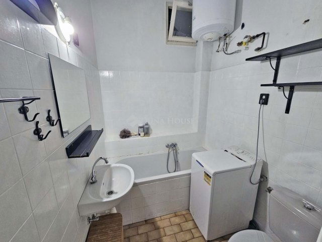 Eladó téglalakás, Budapesten, VIII. kerületben 65 M Ft, 2 szobás