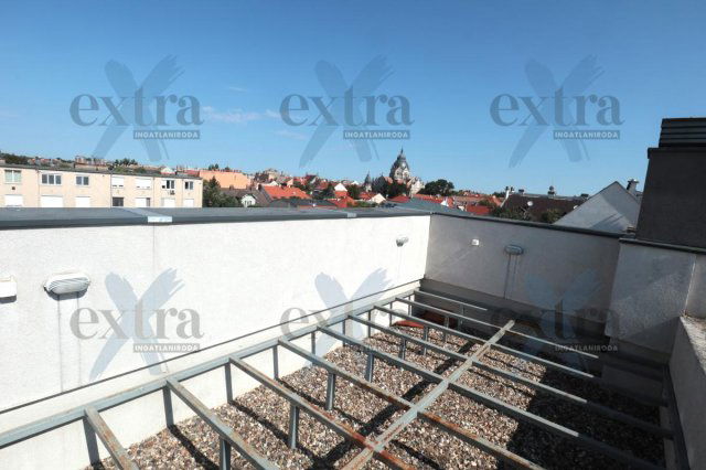 Eladó üzlethelyiség, Szegeden 110 M Ft, 3 szobás