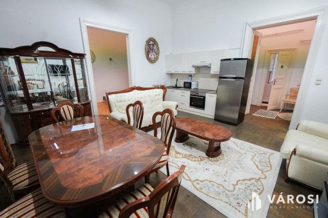 Kiadó téglalakás, albérlet, Budapesten, V. kerületben, 5 szobás