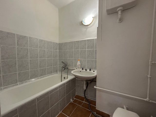 Eladó téglalakás, Debrecenben, Rózsahegy utcában 47.5 M Ft