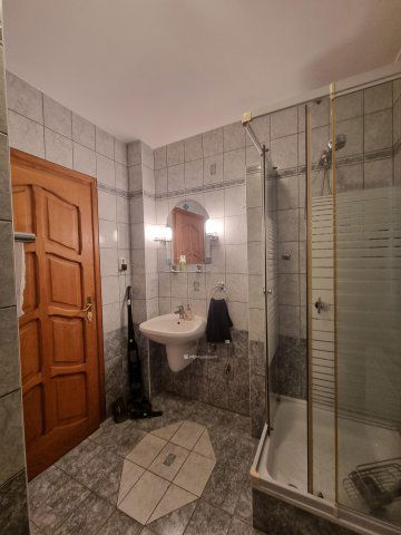 Eladó családi ház, Pápán 117 M Ft, 2+2 szobás