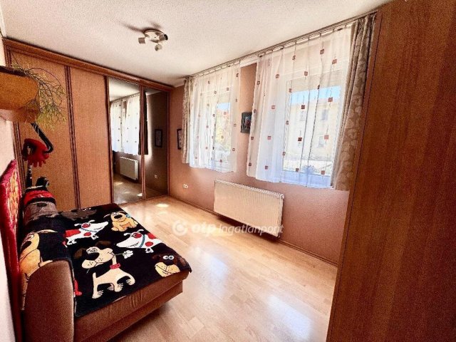 Eladó téglalakás, Budapesten, XVII. kerületben 97 M Ft, 3 szobás