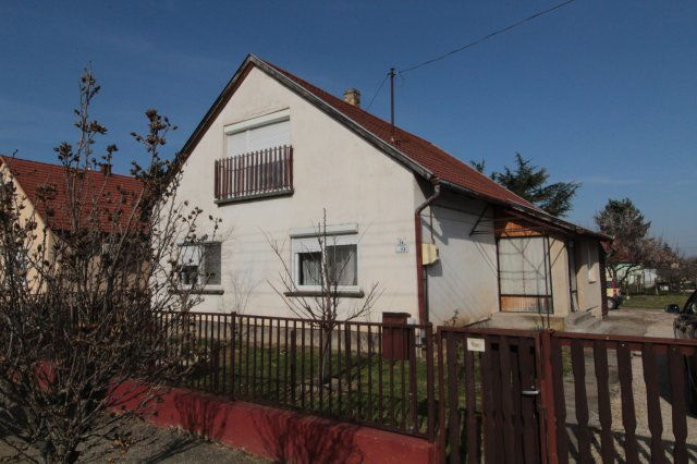 Eladó családi ház, Marcaliban 38 M Ft, 2+2 szobás