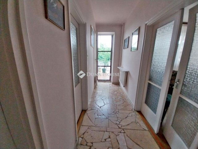 Eladó családi ház, Szegeden 184.9 M Ft, 4+1 szobás