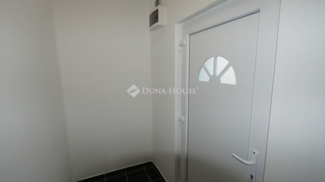 Eladó családi ház, Zalaszentivánon 130 M Ft, 2 szobás